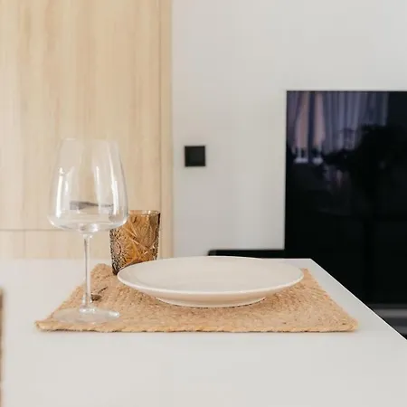 Dom wakacyjny Spacious With Private Pool & Garden For 4