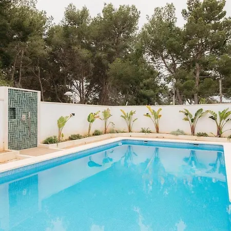 Dom wakacyjny Spacious With Private Pool & Garden For 4 Partida de La Cañada